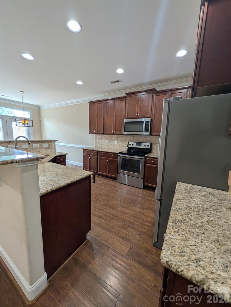 756 King Fisher Lane - Photo 7
