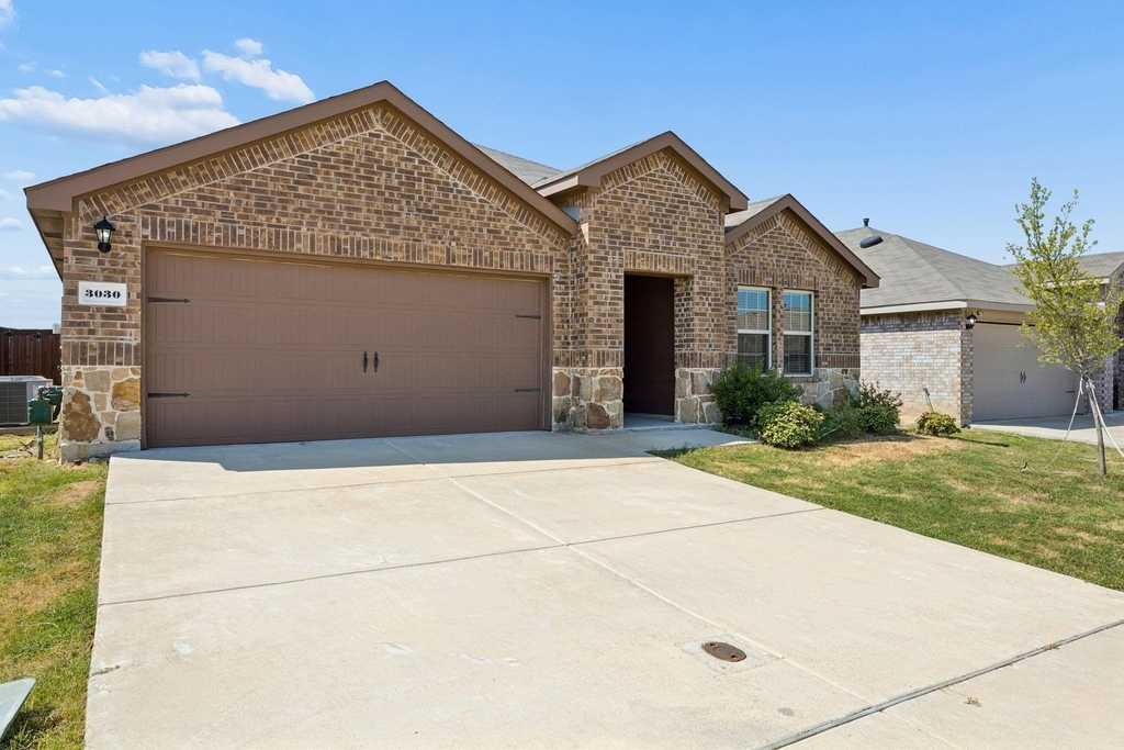 3030 Sweetwater Trail - Photo 2