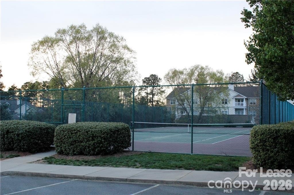 16242 Redstone Mountain Lane - Photo 2