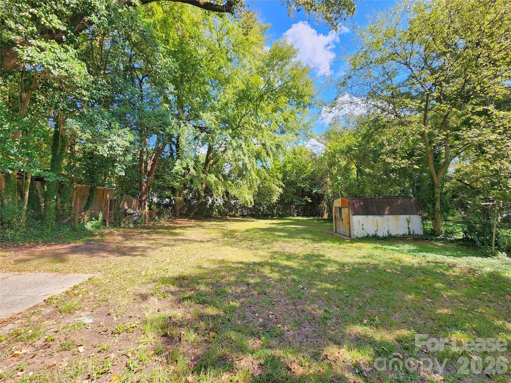1621 Eastway Drive - Photo 19