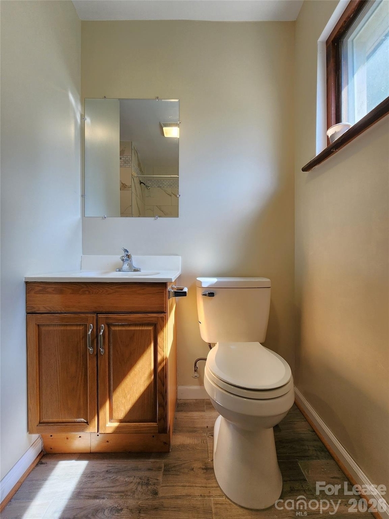 1621 Eastway Drive - Photo 13