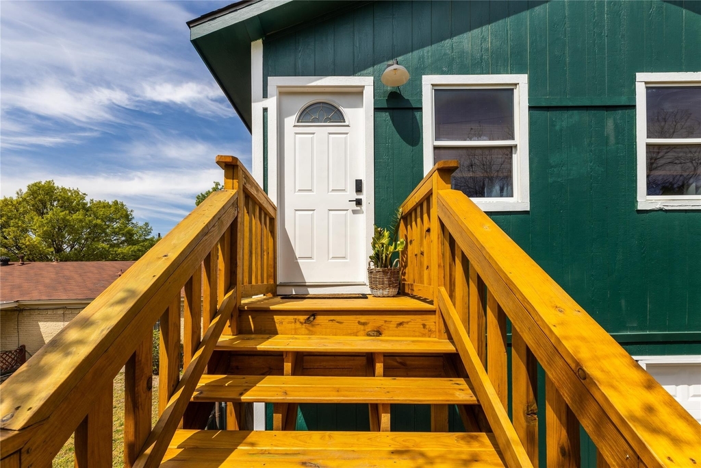 2402 Misty Lane - Photo 1