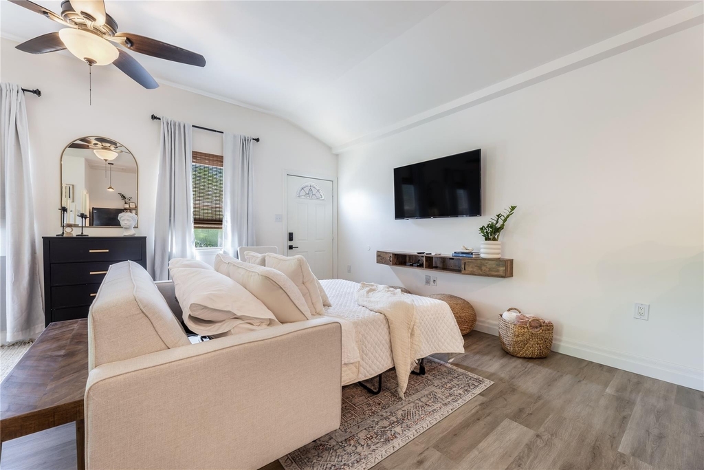 2402 Misty Lane - Photo 5