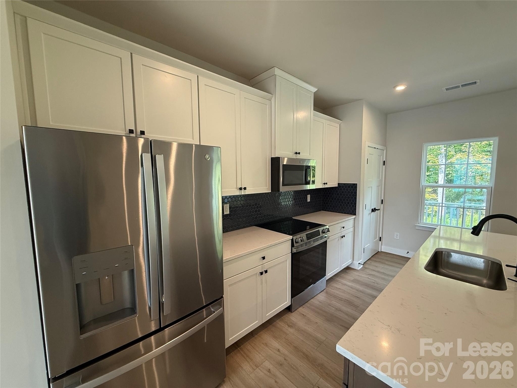 406 Serenity Circle - Photo 1