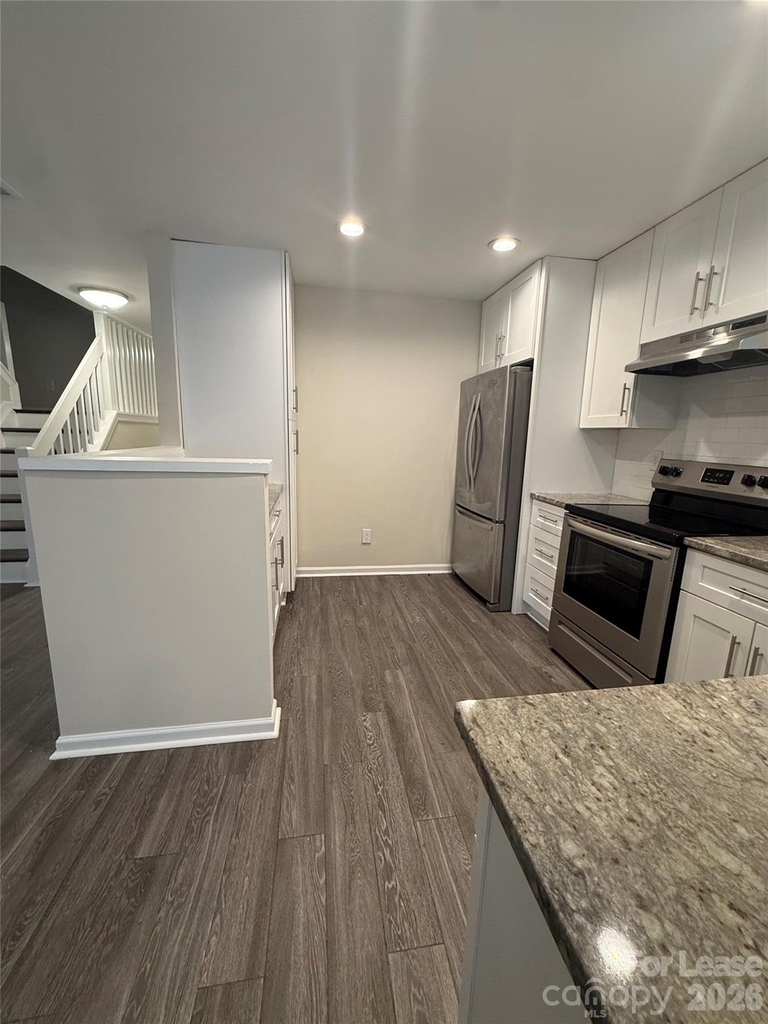 10281 University Park Lane - Photo 6