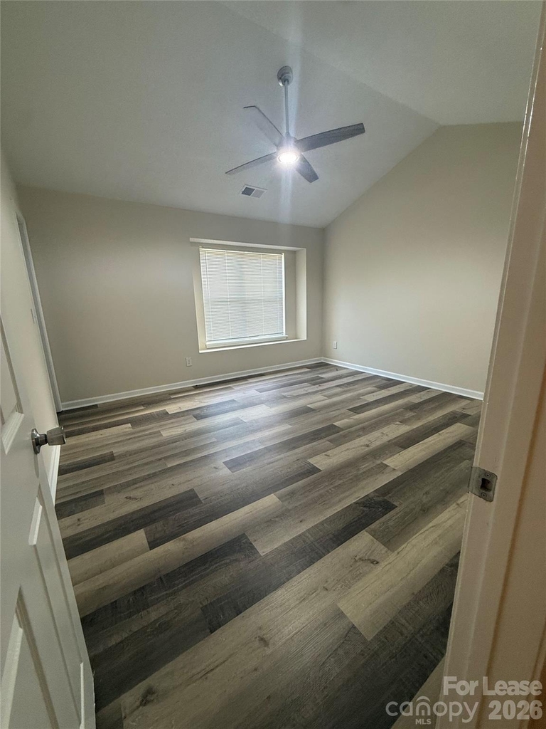 10281 University Park Lane - Photo 12