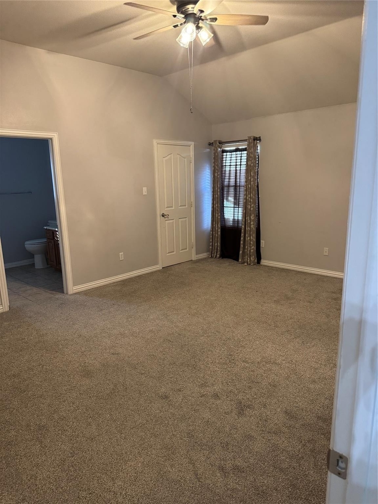 1006 Teresa Court - Photo 6