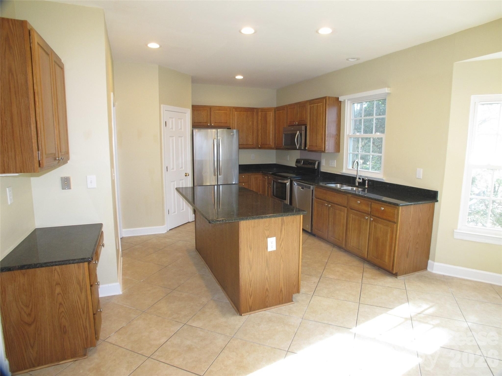 6532 Outer Bridge Lane - Photo 3