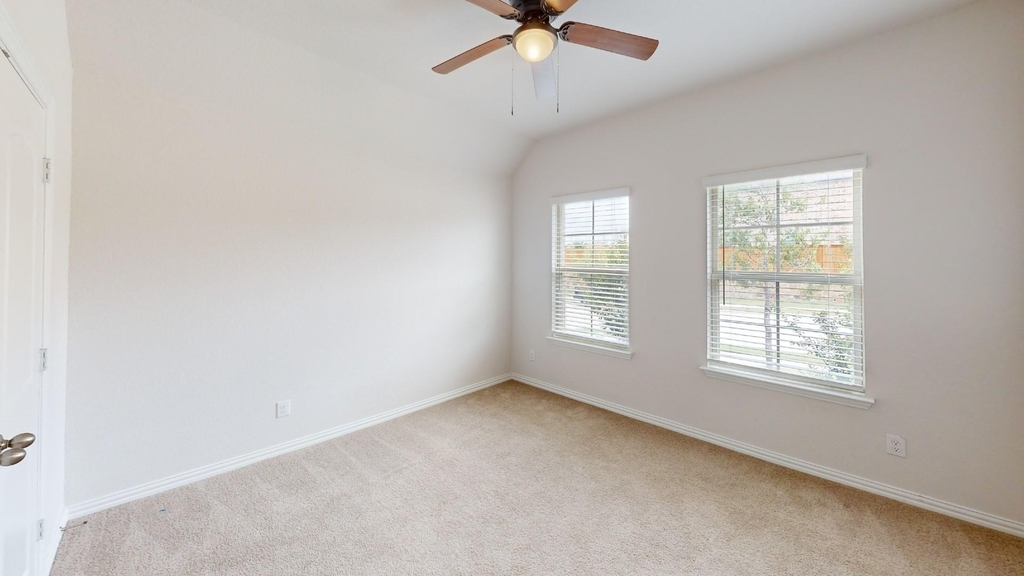 1004 Copper Smith Way - Photo 7
