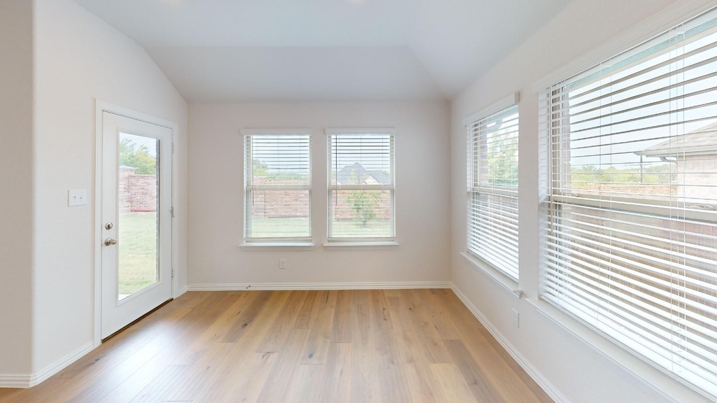 1004 Copper Smith Way - Photo 2