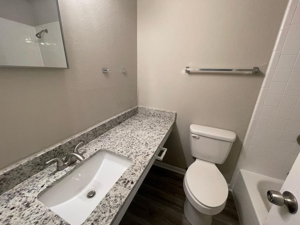 1517 Vanderbilt Drive - Photo 5