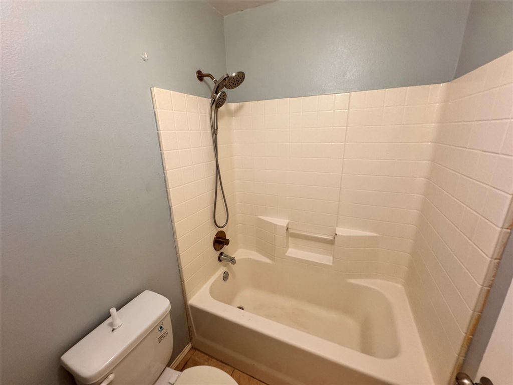 4470 Falls Drive - Photo 17