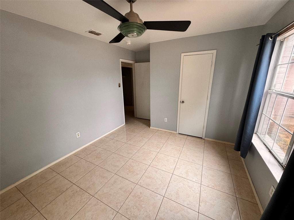 4470 Falls Drive - Photo 9