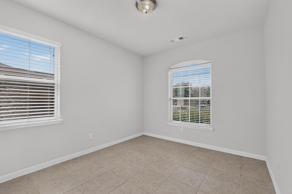 215 Magnolia Drive - Photo 16