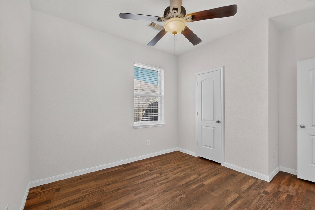 215 Magnolia Drive - Photo 28