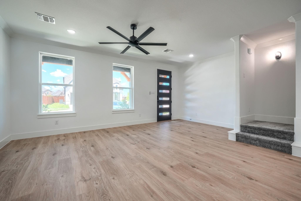 2633 Tanager Street - Photo 5
