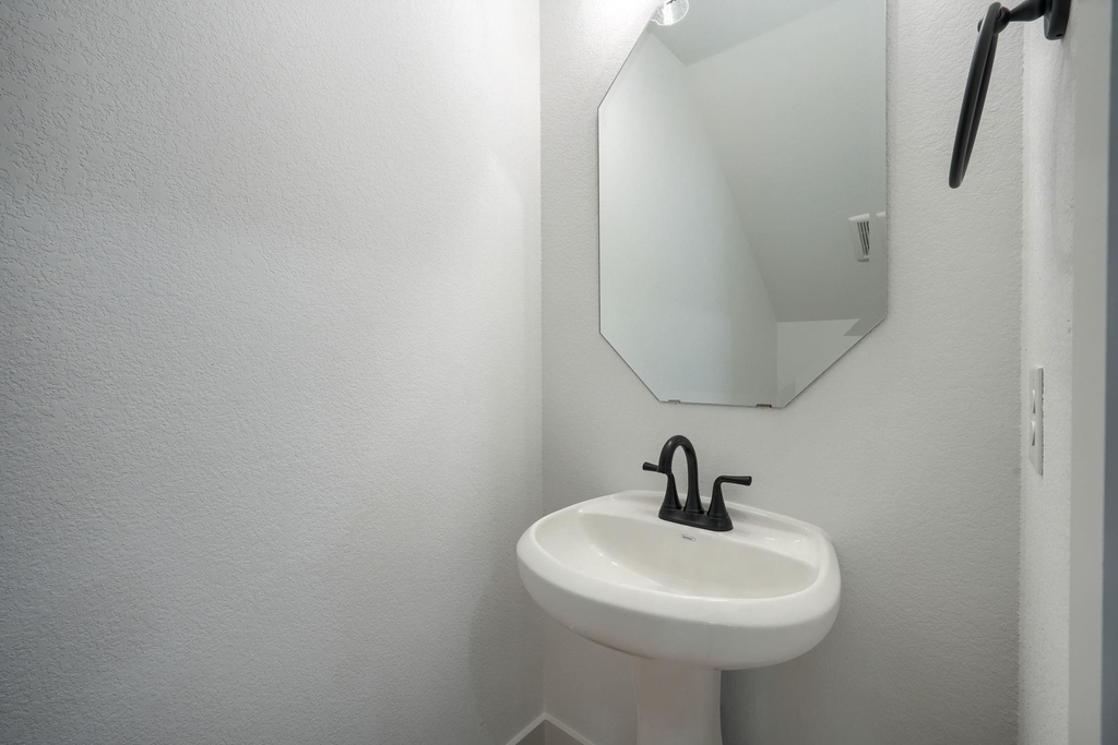 2633 Tanager Street - Photo 13