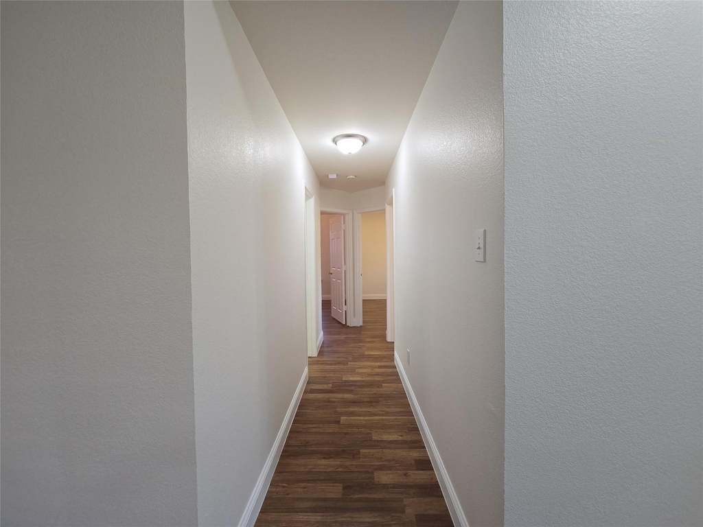 2424 Brycewood Lane - Photo 15
