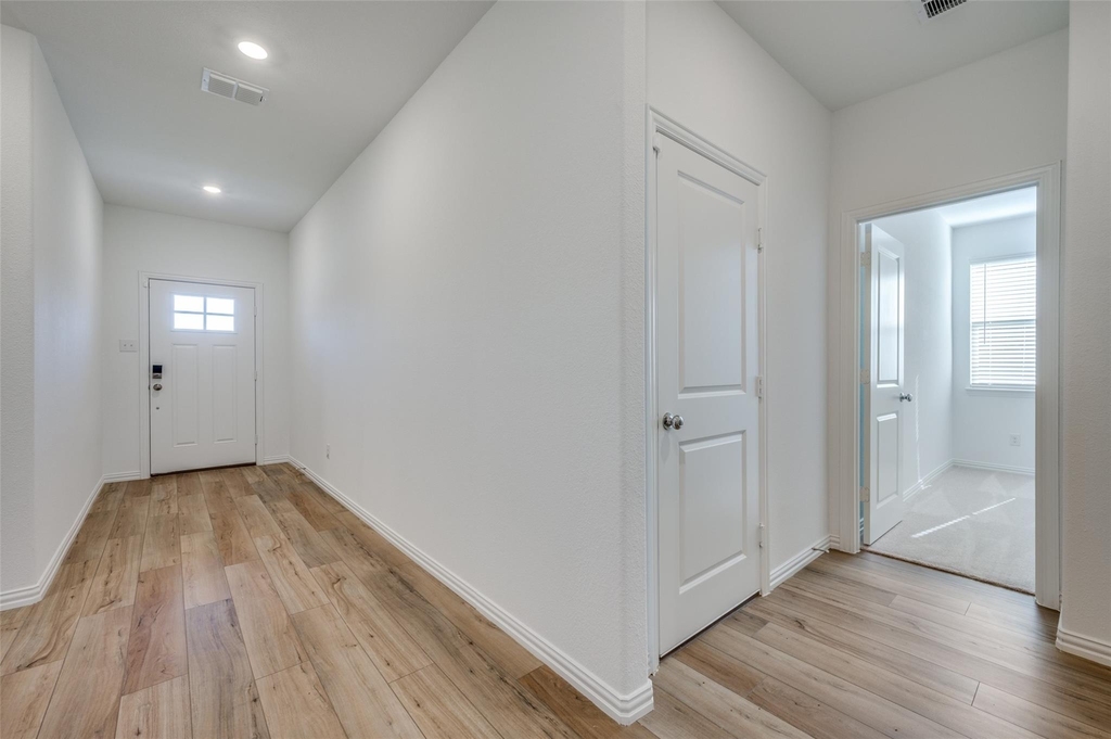 4016 Kaufman Court - Photo 1