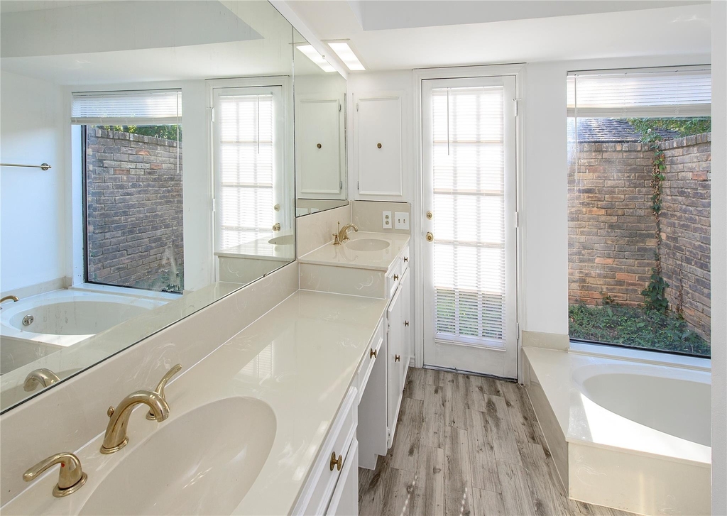 6025 Daven Oaks Drive - Photo 7