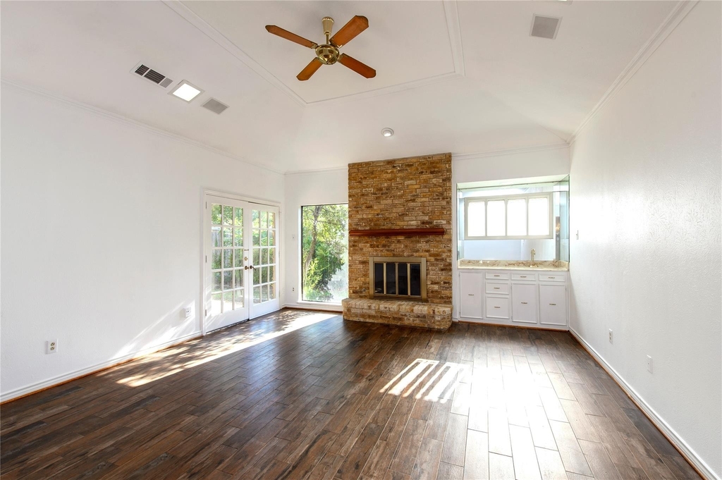 6025 Daven Oaks Drive - Photo 9