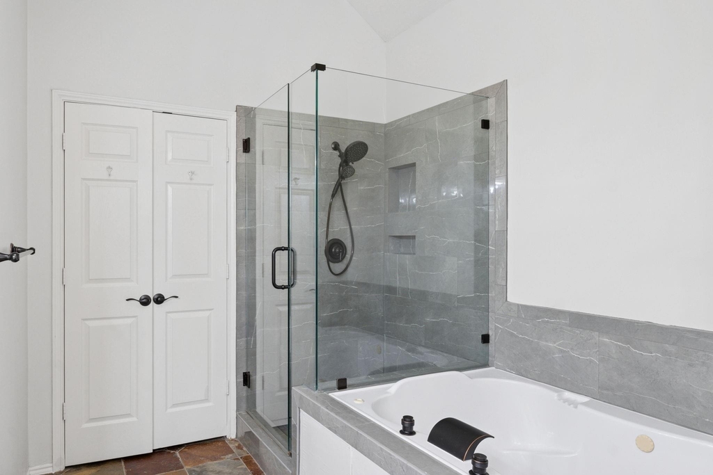 4816 Rockcreek Lane - Photo 21