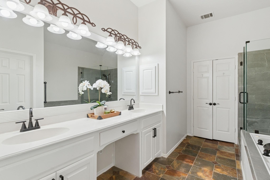 4816 Rockcreek Lane - Photo 20