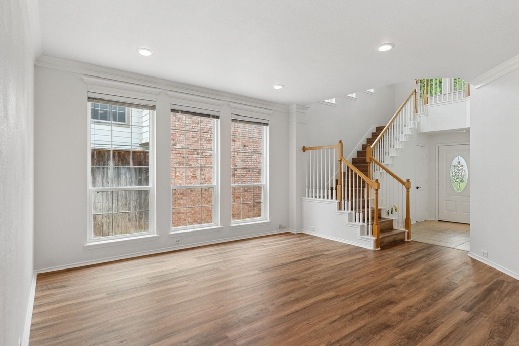 4816 Rockcreek Lane - Photo 3