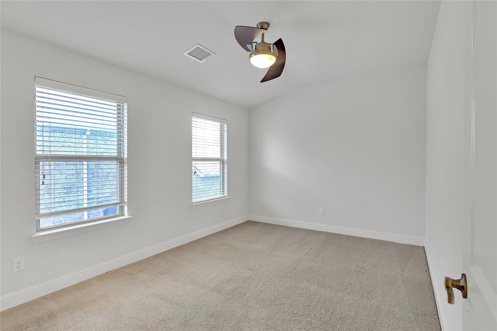 8730 Isaac Street - Photo 18