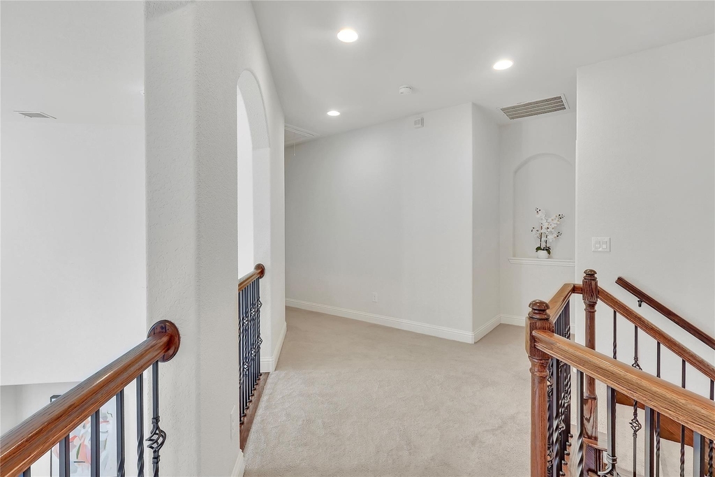 8730 Isaac Street - Photo 22