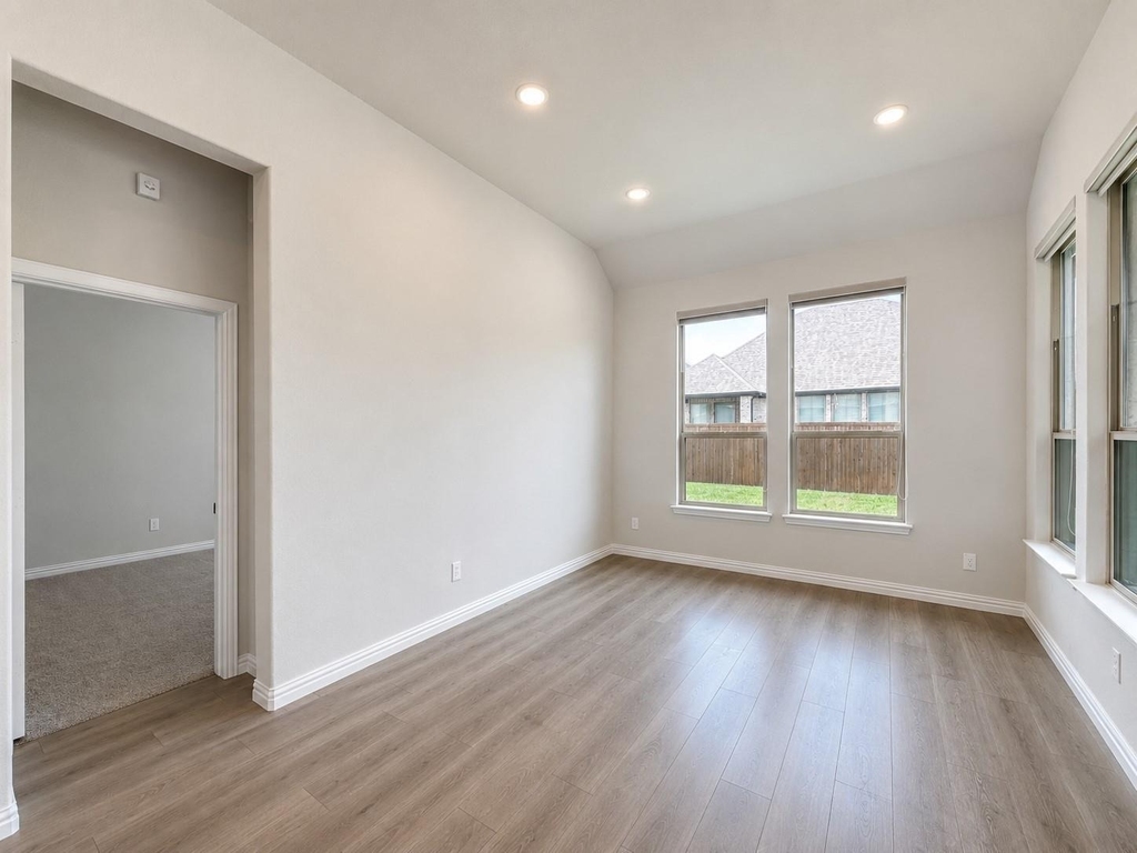 2808 Garrison Drive - Photo 11