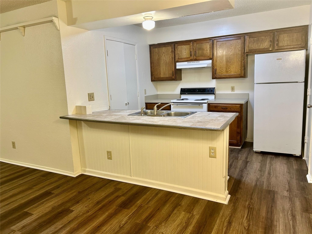 2307 Lido Lane - Photo 3