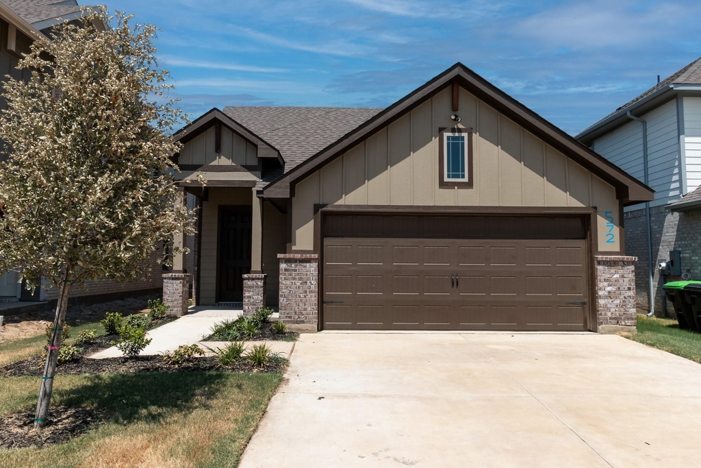 572 Ruthye Lane - Photo 2