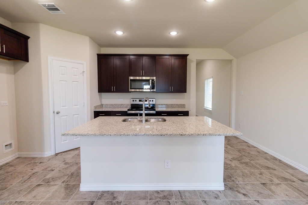 572 Ruthye Lane - Photo 15