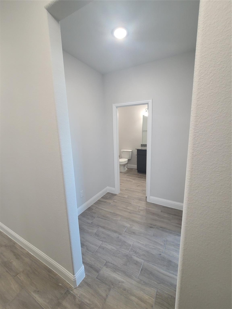 525 Hillcrest Circle - Photo 2