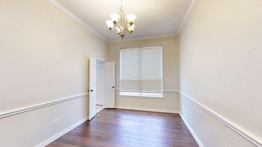 1404 Rosewood Trail - Photo 11