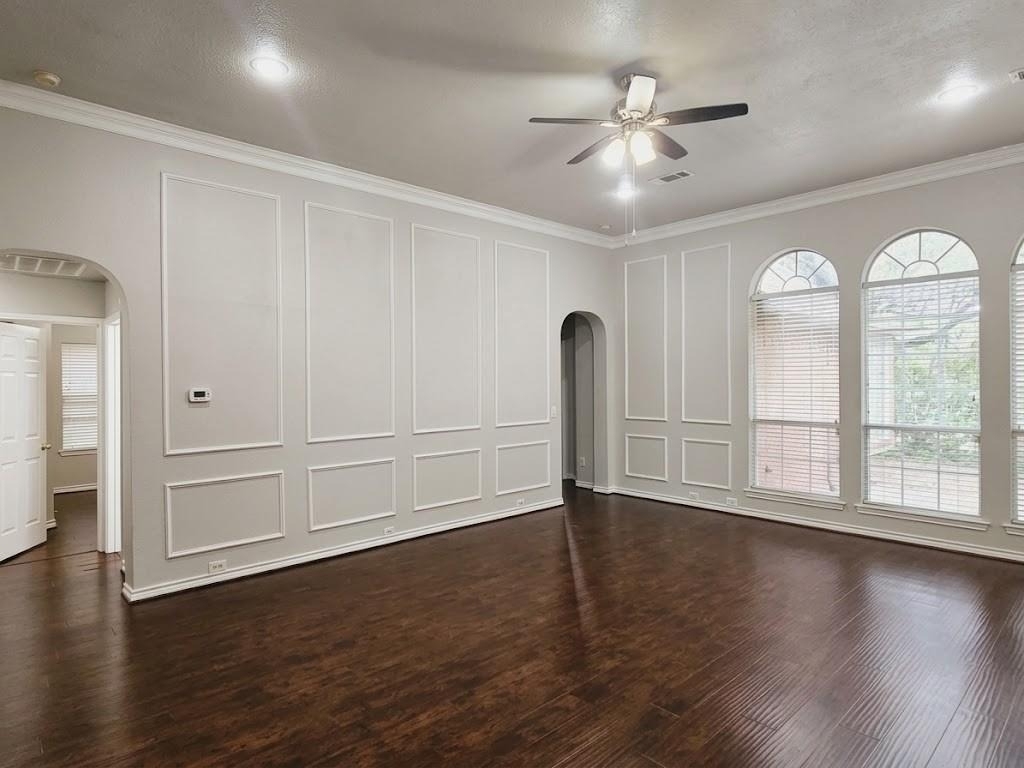 2609 Townshed Drive - Photo 3