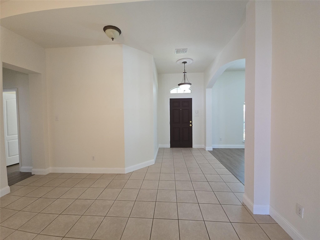 1545 Crystal Pass - Photo 4