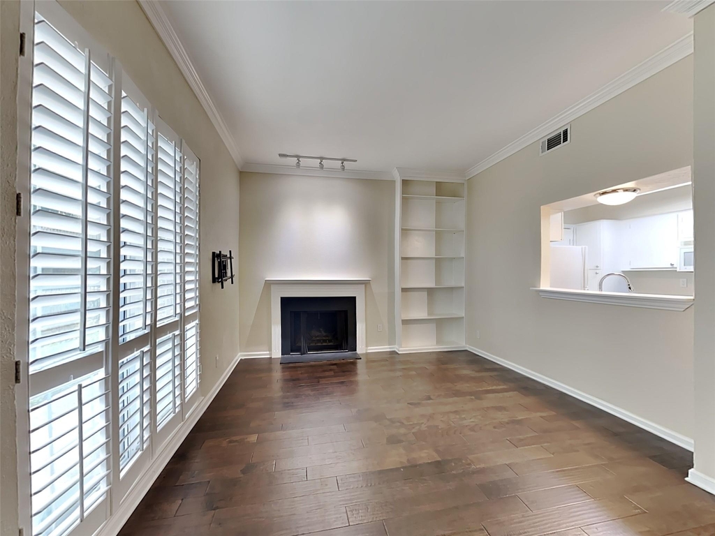 2907 Shelby Avenue - Photo 1