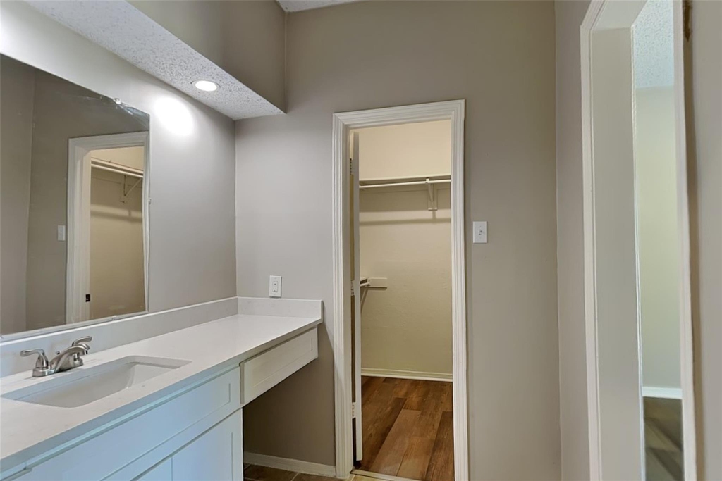 6700 Alissa Drive - Photo 9