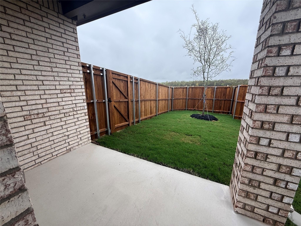 2512 Pikes Peak Way - Photo 15