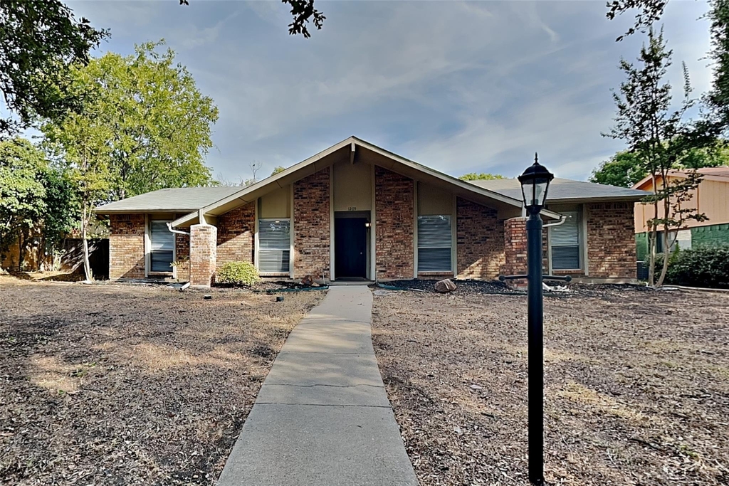 1205 Harvest Glen Drive - Photo 0