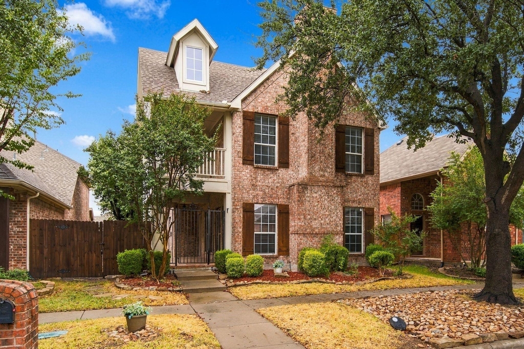 9424 Snowberry Drive - Photo 1