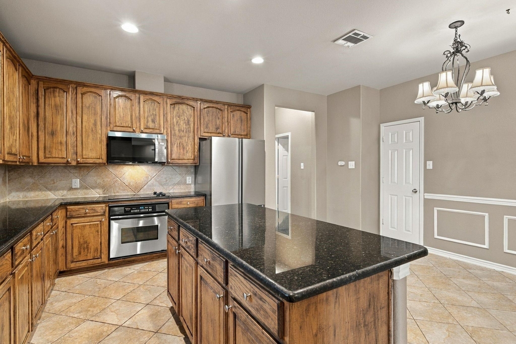 9424 Snowberry Drive - Photo 12