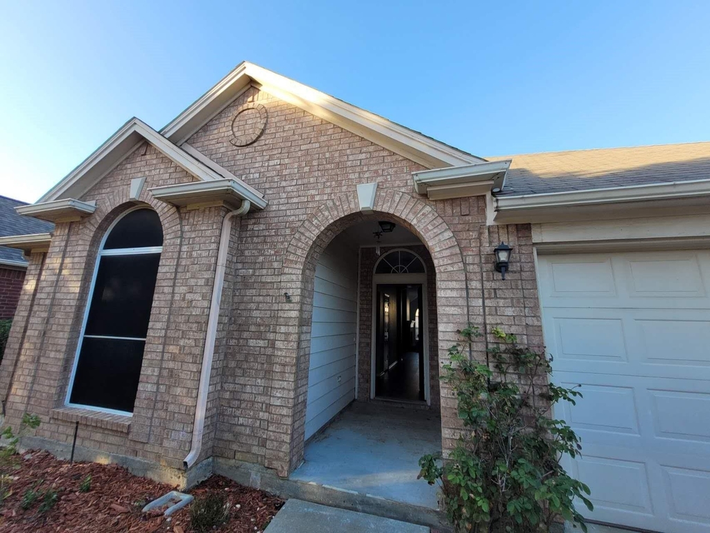 4609 Parkview Lane - Photo 0
