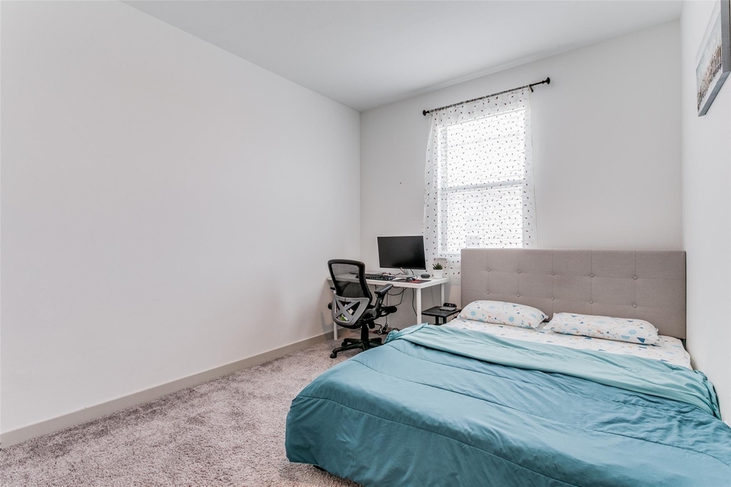 2744 Parkview Place - Photo 17