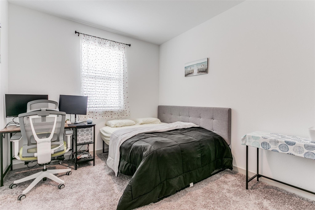 2744 Parkview Place - Photo 16