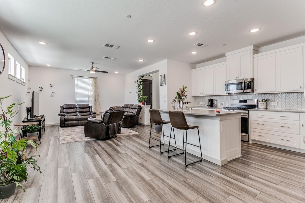 2744 Parkview Place - Photo 8