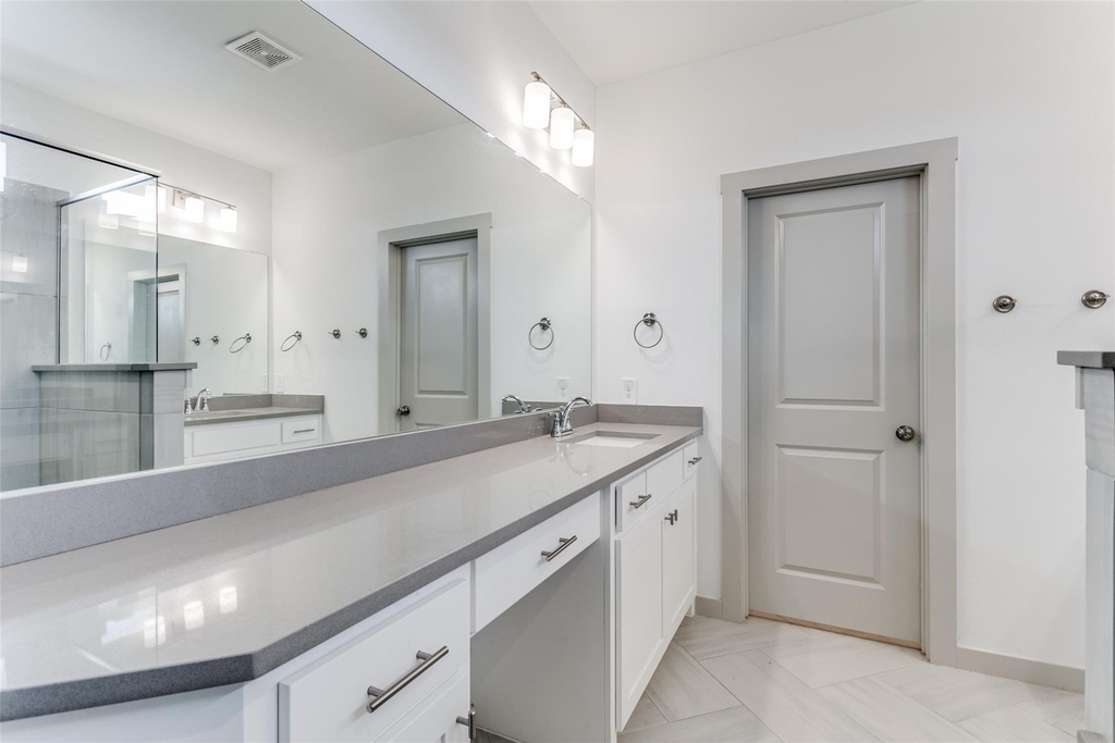 2744 Parkview Place - Photo 12