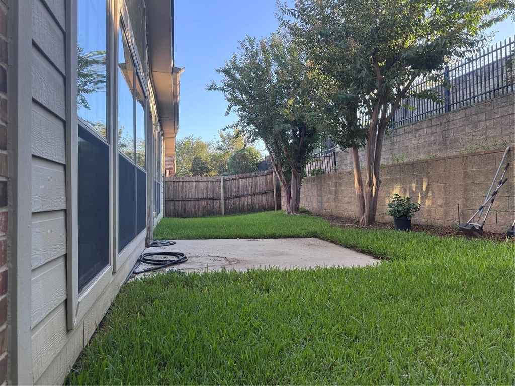 2408 Barranca Way - Photo 35